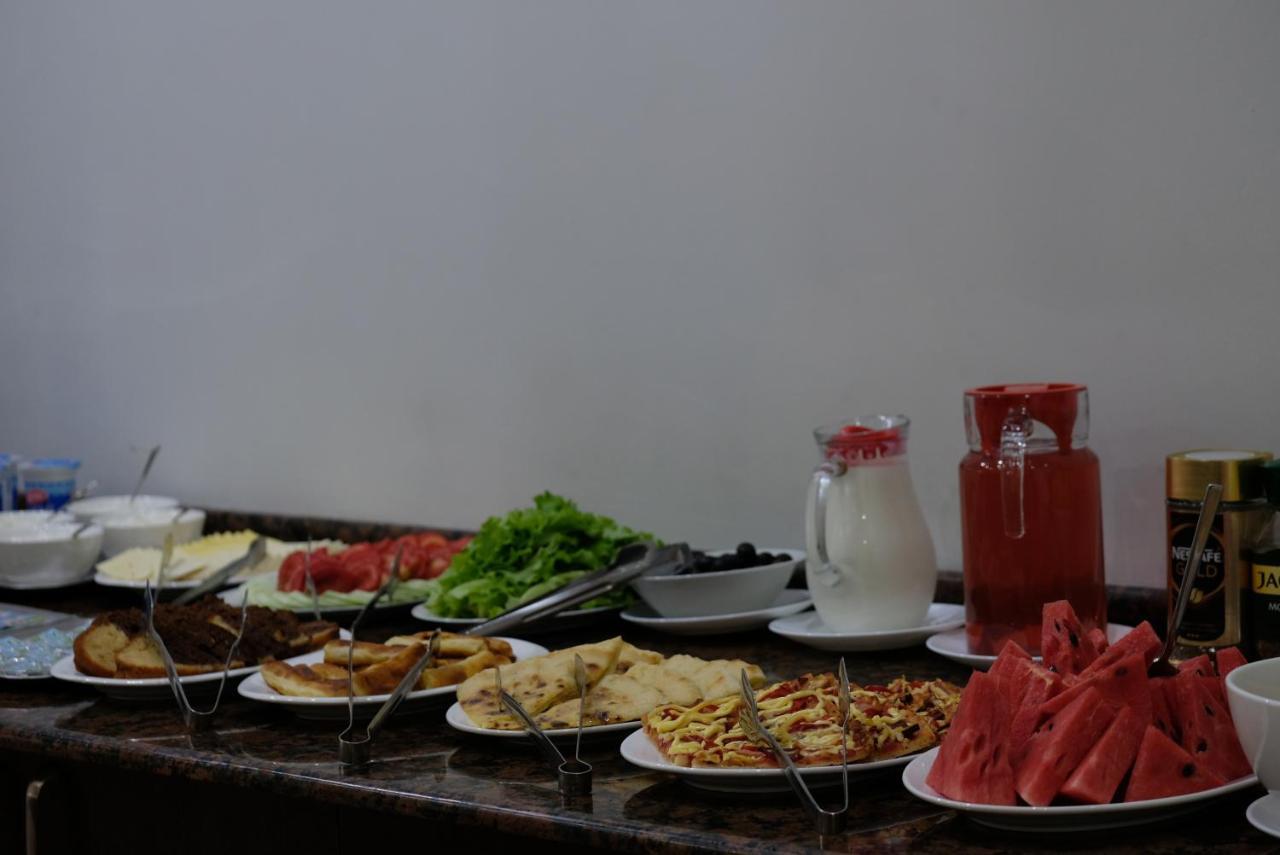 Eiffel Hotel Batumi Ngoại thất bức ảnh