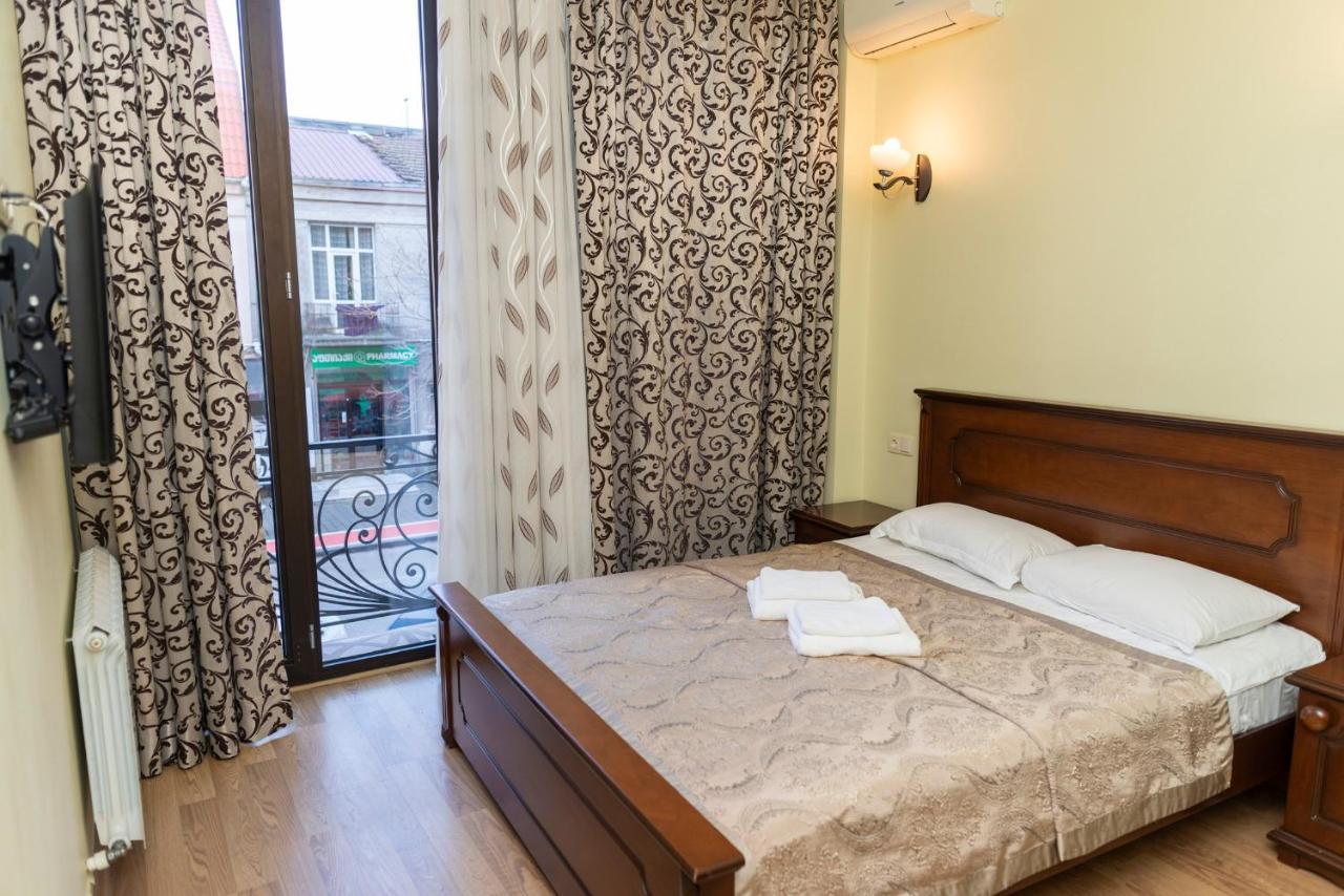 Eiffel Hotel Batumi Ngoại thất bức ảnh