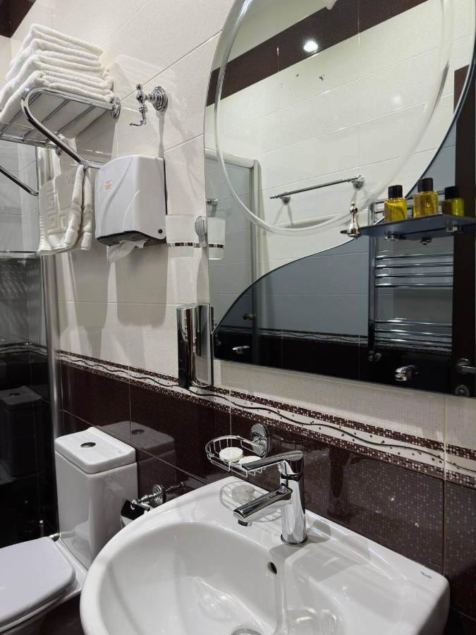 Eiffel Hotel Batumi Ngoại thất bức ảnh
