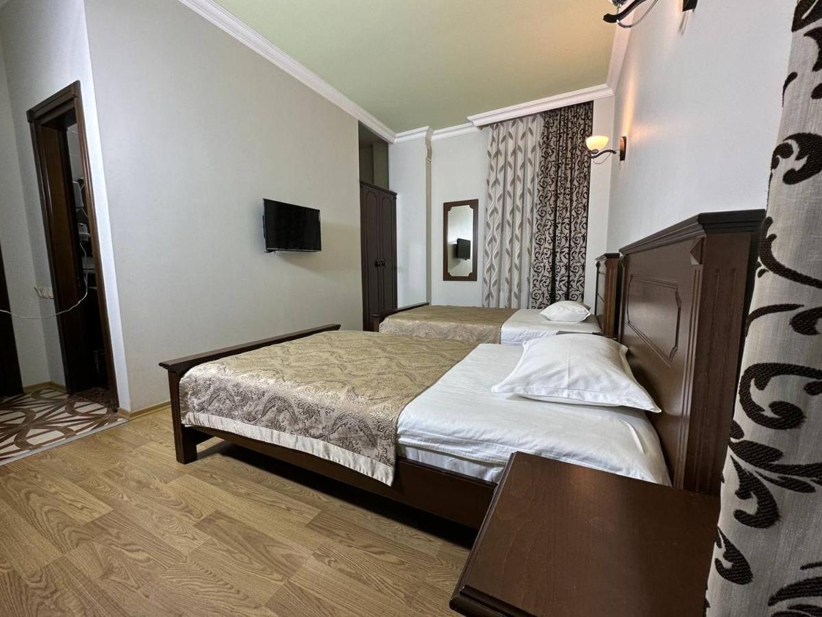 Eiffel Hotel Batumi Ngoại thất bức ảnh