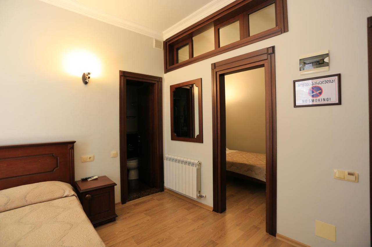 Eiffel Hotel Batumi Ngoại thất bức ảnh